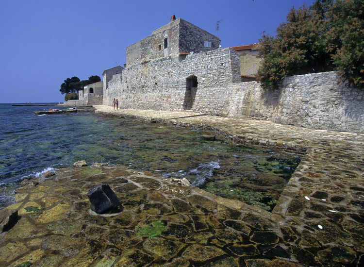 le mura di Cittanova (Tullio Valente)